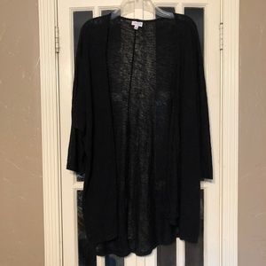 LuLaRoe Lindsay. Size L. Black knit.